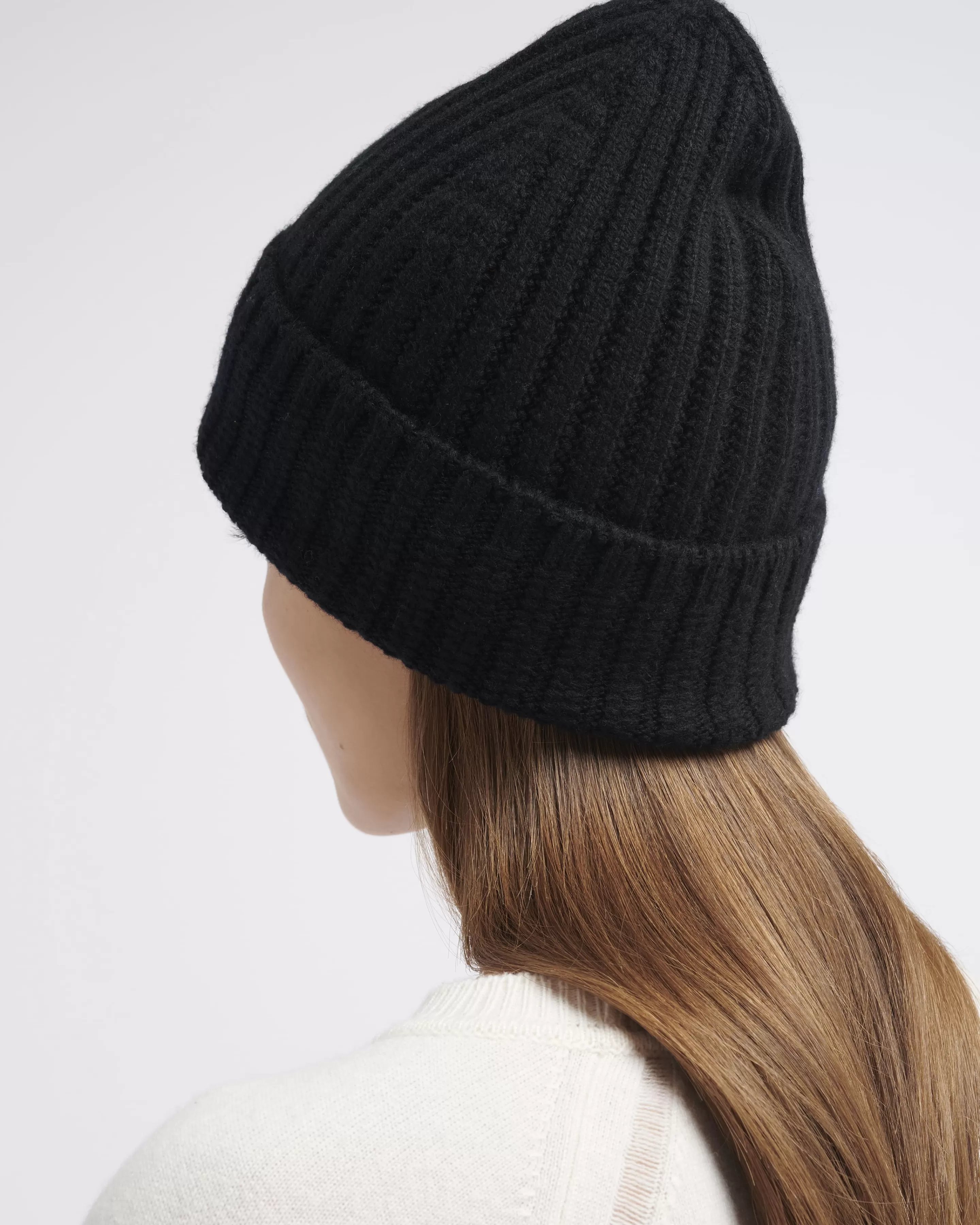 Barrie Cashmere Beanie Flash Sale