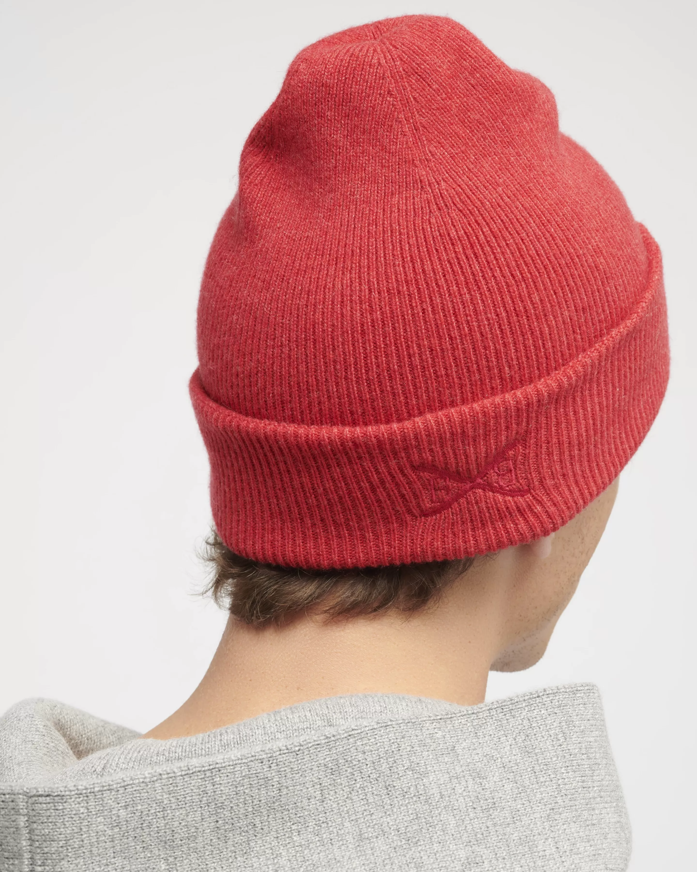 Barrie Cashmere Beanie With Embroidered Logo Discount