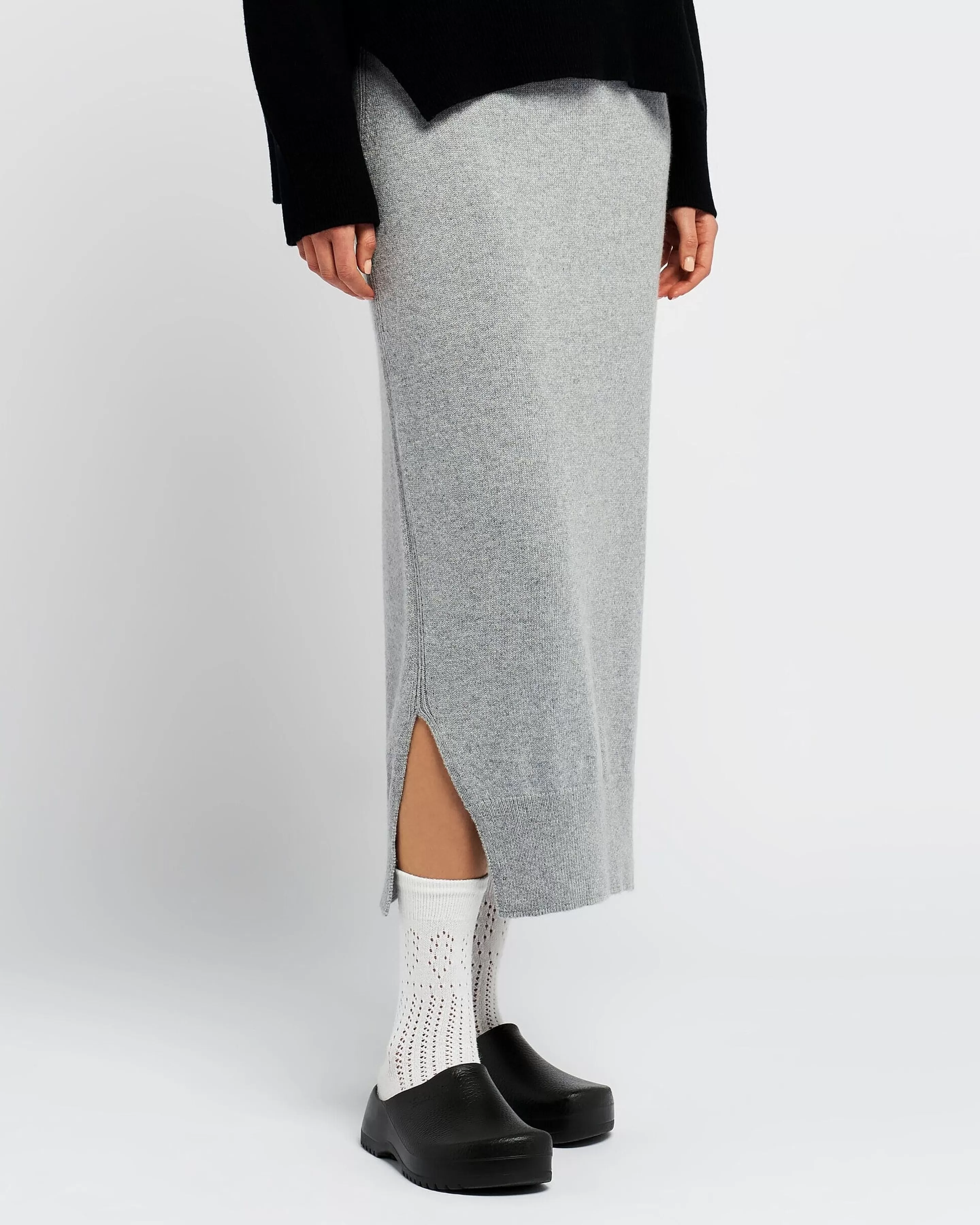 Barrie Iconic Cashmere Skirt Shop