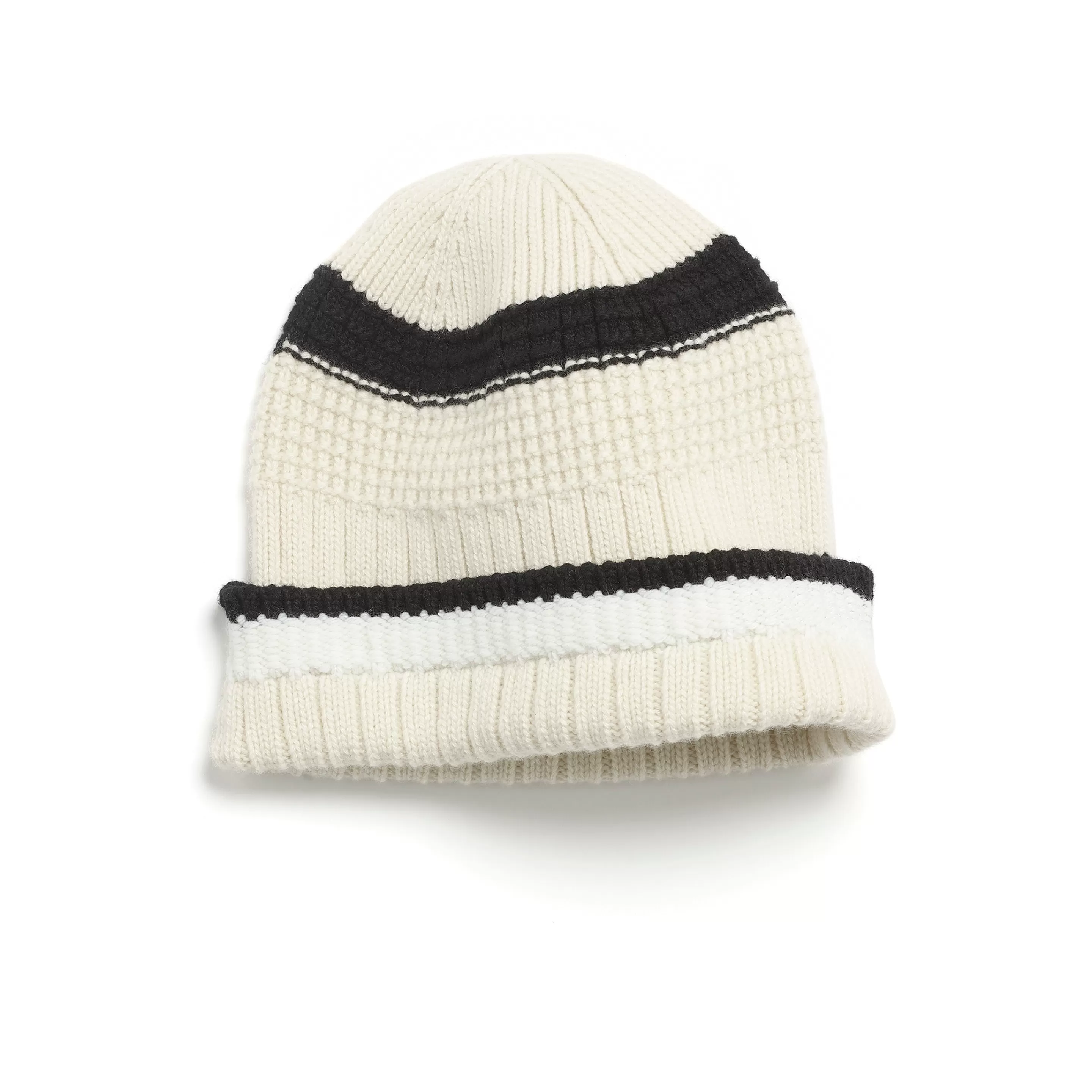 Barrie Textured Beanie Hat In Cashmere Shop