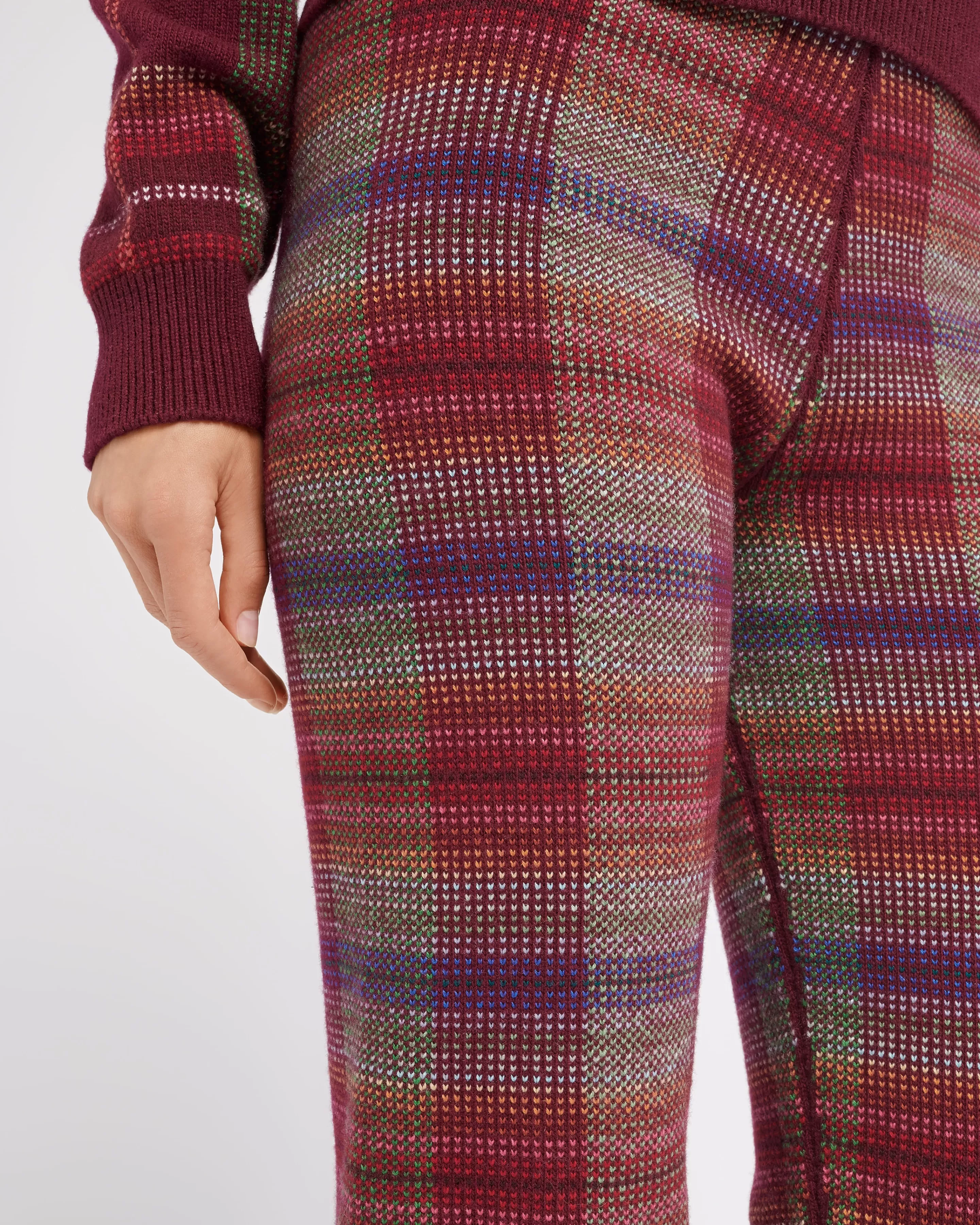 Barrie Trousers In Cashmere And Wool With A Tartan Motif Flash Sale